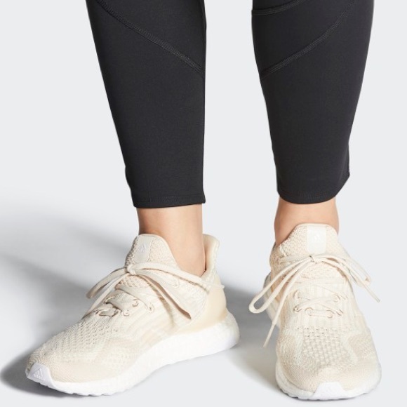 adidas UltraBOOST 5.0 Ivory Halo - Picture 3 of 9